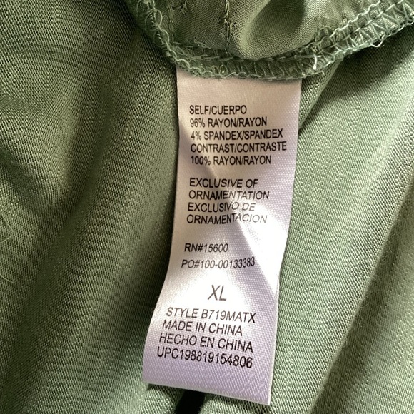 Democracy NWT Sage Green embroidered pleated Long Sleeves Top Blouse Size XL - Picture 6 of 9